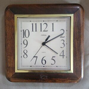 VIntage Sunbeam Wooden Square Wall Clock  882-635 Working Condition